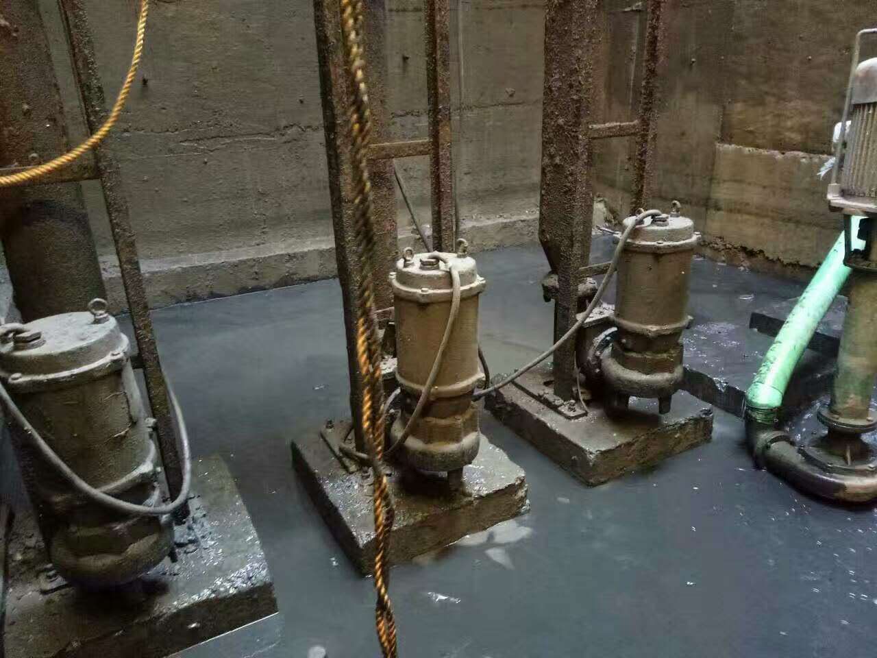 浦口污水池清理